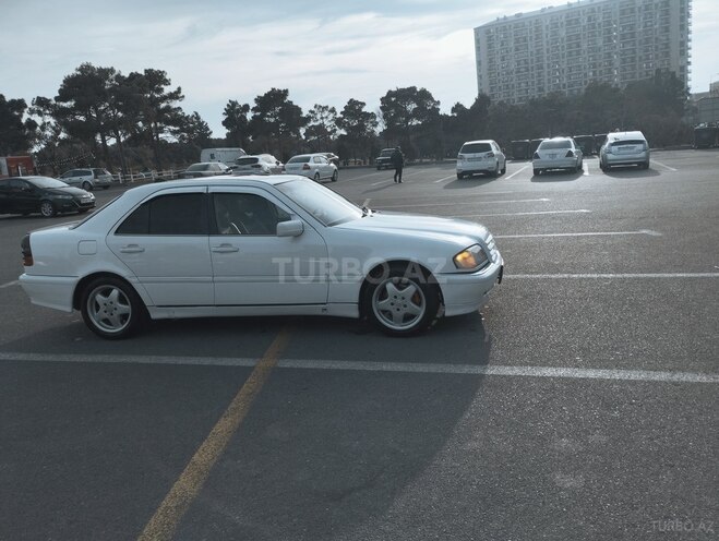 Mercedes C 230 1998, 298,000 km - 2.3 l - Bakı