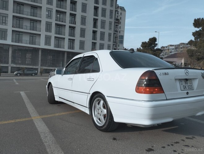 Mercedes C 230 1998, 298,000 km - 2.3 l - Bakı
