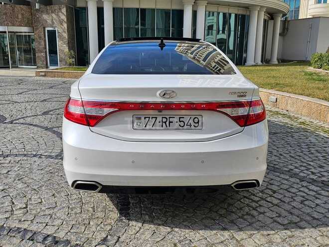 Hyundai Grandeur 2015, 180,000 km - 2.2 л - Bakı