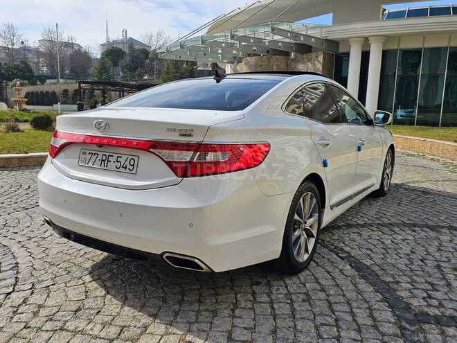 Hyundai Grandeur 2015, 180,000 km - 2.2 л - Bakı