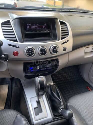 Mitsubishi L200 2012, 166,917 km - 2.5 l - Bakı
