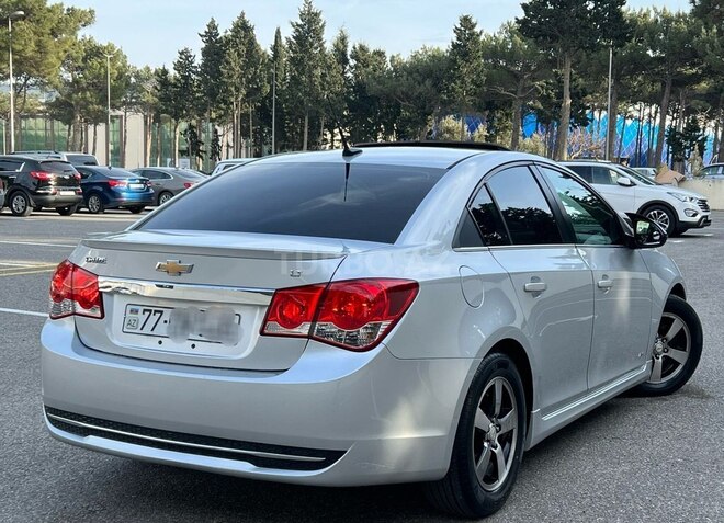 Chevrolet Cruze 2011, 199,256 km - 1.4 л - Sumqayıt