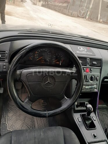 Mercedes E 180 1996, 222,200 km - 1.8 л - Gəncə