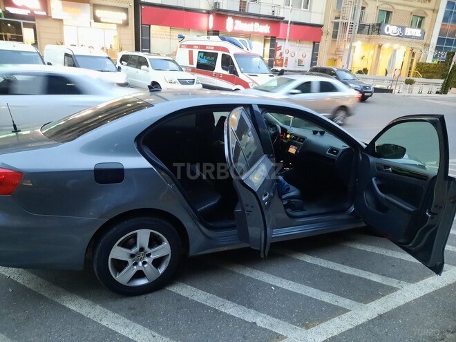 Volkswagen Jetta 2014, 225,839 km - 1.8 l - Bakı