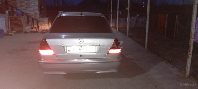 Mercedes C 240 1999, 730,200 km - 2.4 l - Sabirabad
