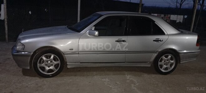 Mercedes C 240 1999, 730,200 km - 2.4 l - Sabirabad