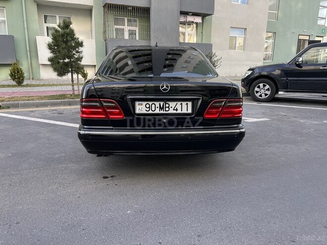 Mercedes E 320 2000, 256,000 km - 3.2 l - Bakı