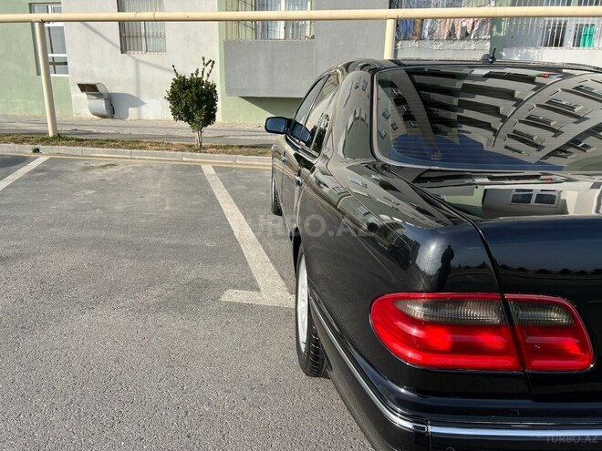 Mercedes E 320 2000, 256,000 km - 3.2 l - Bakı