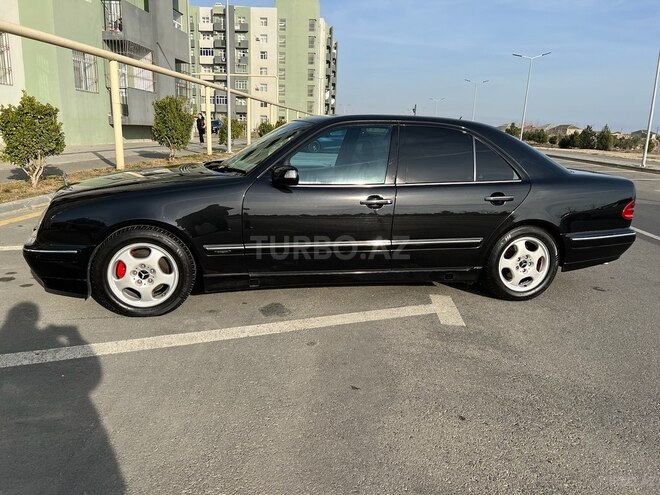 Mercedes E 320 2000, 256,000 km - 3.2 l - Bakı
