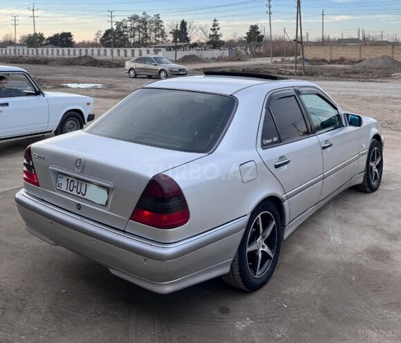Mercedes C 240 1998, 163,000 km - 2.4 l - Füzuli