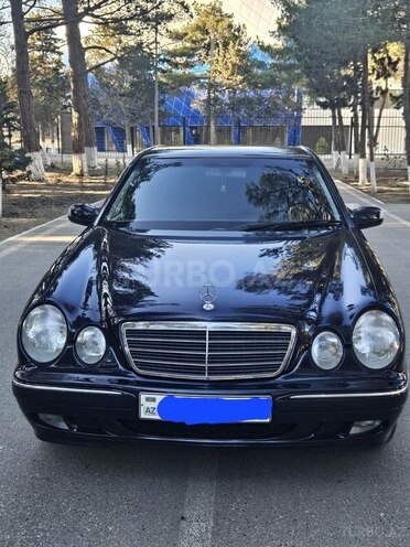 Mercedes E 220 2001, 332,000 km - 2.2 l - Sumqayıt
