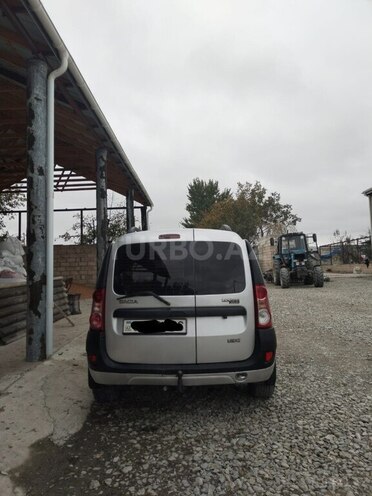 Dacia Logan 2009, 40,000 km - 1.5 l - Quba