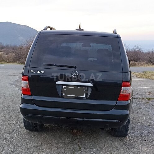Mercedes ML 320 2002, 356,952 km - 3.2 л - Şəki