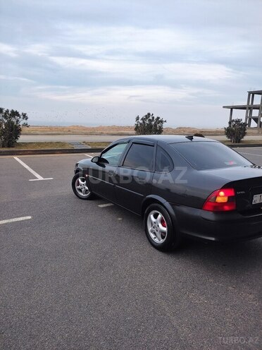 Opel Vectra 1996, 300,000 km - 1.6 l - Sumqayıt