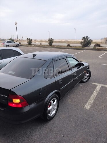 Opel Vectra 1996, 300,000 km - 1.6 l - Sumqayıt
