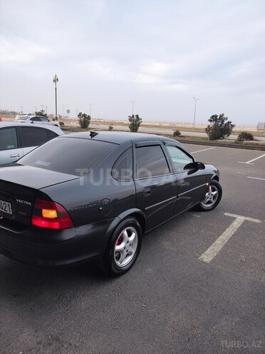 Opel Vectra 1996, 300,000 km - 1.6 l - Sumqayıt