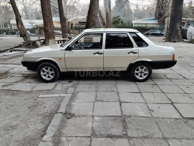 LADA (VAZ) 21099 2000, 294,000 km - 1.5 l - Yevlax