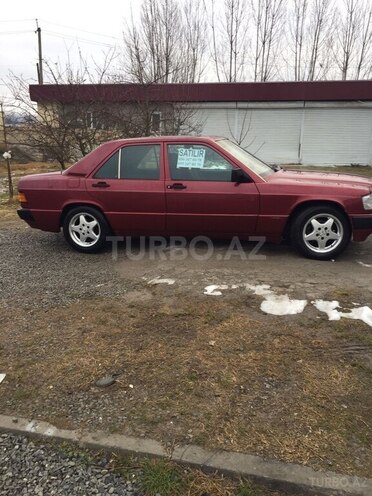 Mercedes 190 1990, 200,000 km - 2.0 л - İsmayıllı