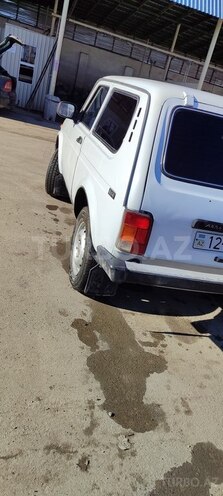 LADA (VAZ) Niva 2004, 212,000 km - 1.7 l - Qusar