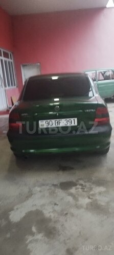 Opel Vectra 1997, 28,000 km - 1.8 l - Bakı