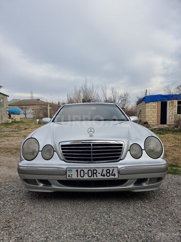 Mercedes E 240 2000, 226,000 km - 2.4 l - Bərdə
