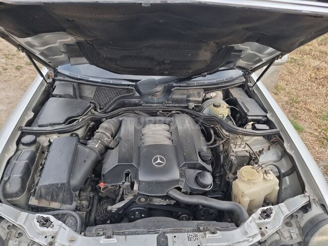Mercedes E 240 2000, 226,000 km - 2.4 l - Bərdə