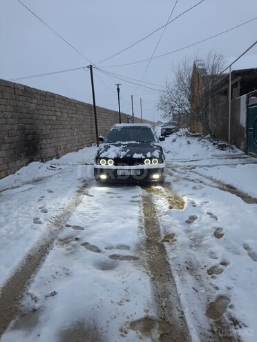 BMW 525 1990, 280,000 km - 2.0 l - Bakı