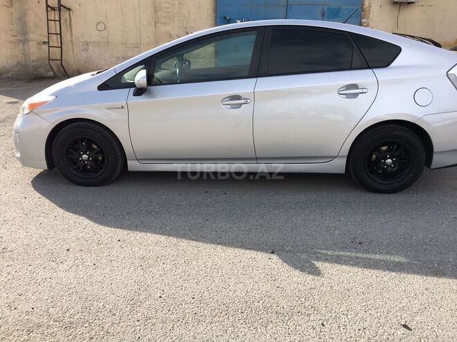 Toyota Prius 2014, 192,000 km - 1.8 л - Bakı