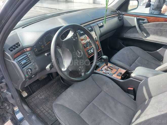 Mercedes C 220 1999, 300,000 km - 2.2 l - Bakı