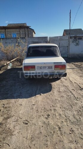 LADA (VAZ) 2107 1981, 400,000 km - 1.5 l - Salyan