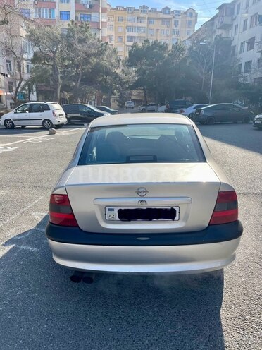 Opel Vectra 1997, 220,000 km - 2.0 l - Bakı
