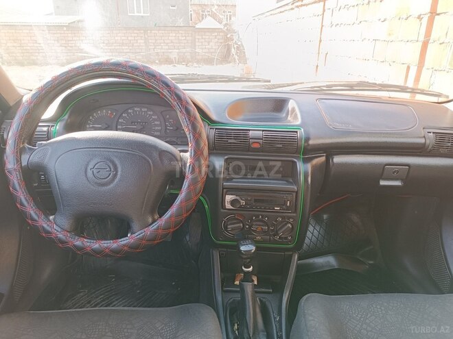 Opel Astra 1996, 120,000 km - 1.6 l - Zaqatala