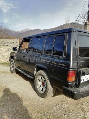 Mitsubishi Pajero 1990, 431,829 km - 2.5 л - Qax