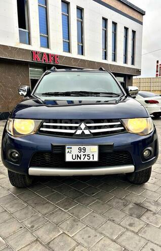 Mitsubishi L200 2012, 279,000 km - 2.5 л - Bakı