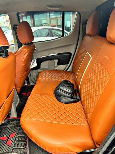 Mitsubishi L200 2012, 279,000 km - 2.5 л - Bakı