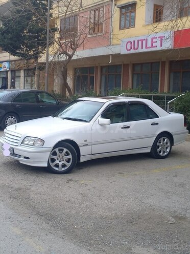 Mercedes C 220 2000, 342,000 km - 2.2 l - Sumqayıt