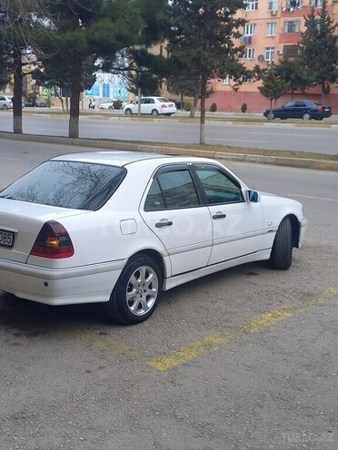 Mercedes C 220 2000, 342,000 km - 2.2 l - Sumqayıt
