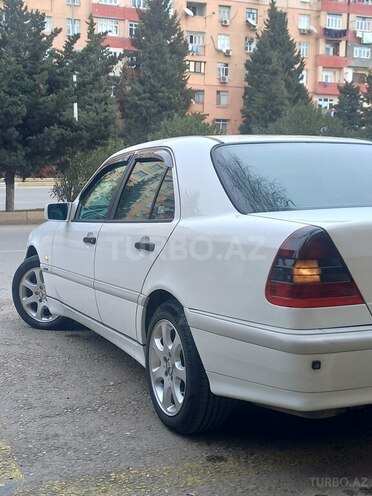 Mercedes C 220 2000, 342,000 km - 2.2 l - Sumqayıt