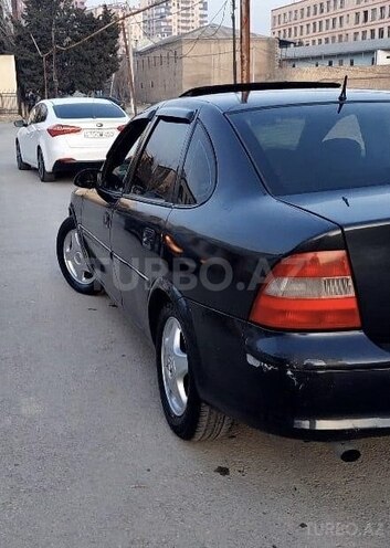 Opel Vectra 1997, 200,000 km - 2.5 л - Sumqayıt