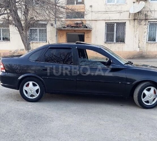 Opel Vectra 1997, 200,000 km - 2.5 л - Sumqayıt