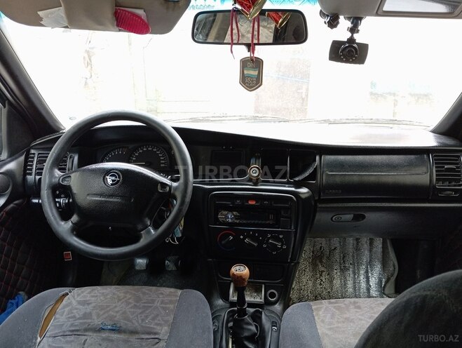 Opel Vectra 1996, 382,810 km - 1.6 l - Bakı