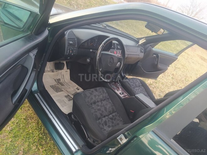 Mercedes C 240 1998, 322,000 km - 2.4 l - Qax