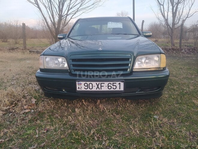 Mercedes C 240 1998, 322,000 km - 2.4 l - Qax
