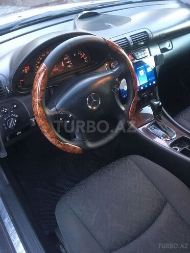 Mercedes C 200 2000, 327,000 km - 2.0 л - Qax