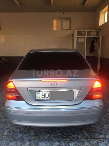 Mercedes C 200 2000, 327,000 km - 2.0 л - Qax