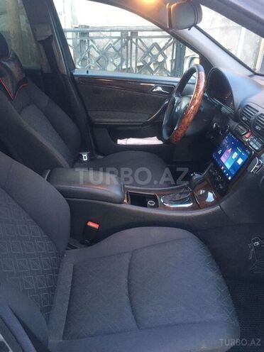 Mercedes C 200 2000, 327,000 km - 2.0 л - Qax