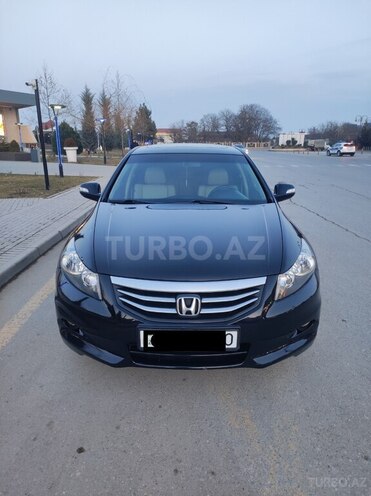 Honda Accord 2011, 267,000 km - 2.4 l - Quba