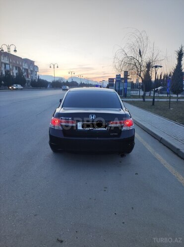 Honda Accord 2011, 267,000 km - 2.4 l - Quba