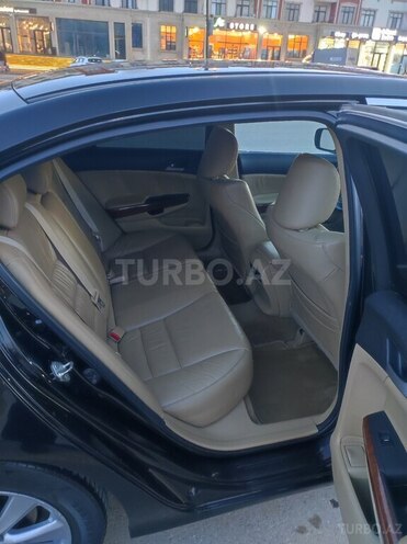 Honda Accord 2011, 267,000 km - 2.4 l - Quba