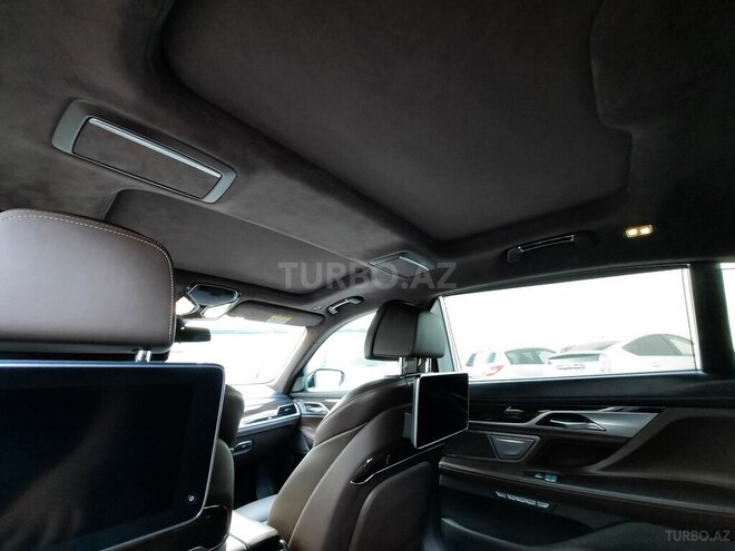 BMW 750 2017, 99,166 km - 4.4 l - Bakı